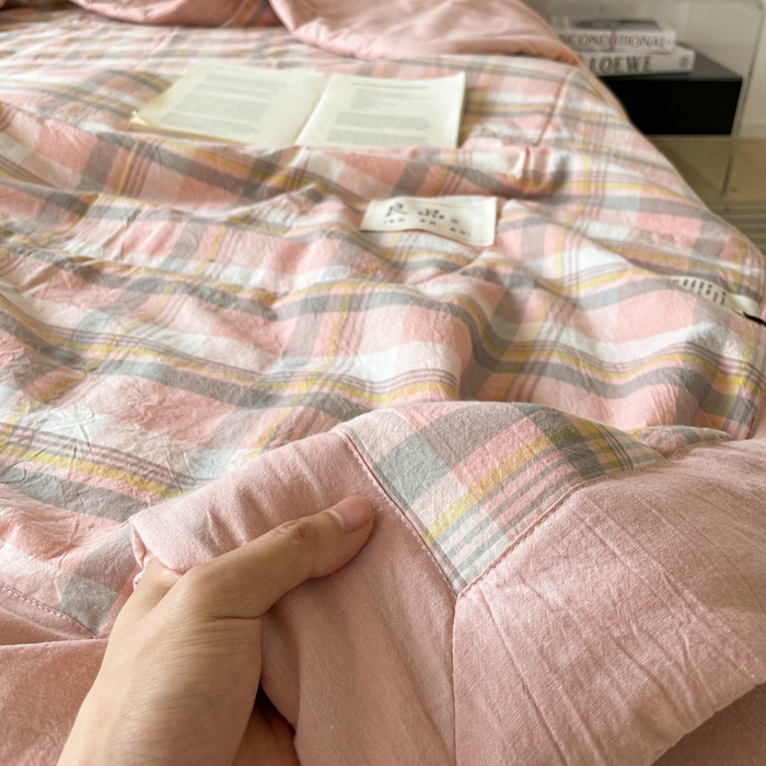 91家纺网 家纺一手货源 找家纺 2025梦初语新款无印风棉花夏被 温馨格