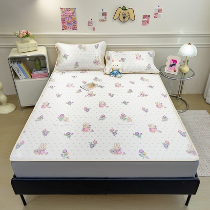 91家纺网 家纺一手货源 找家纺 （总）摩妮卡 2025新款小清新碳光冰丝软席床笠款单床笠三件套