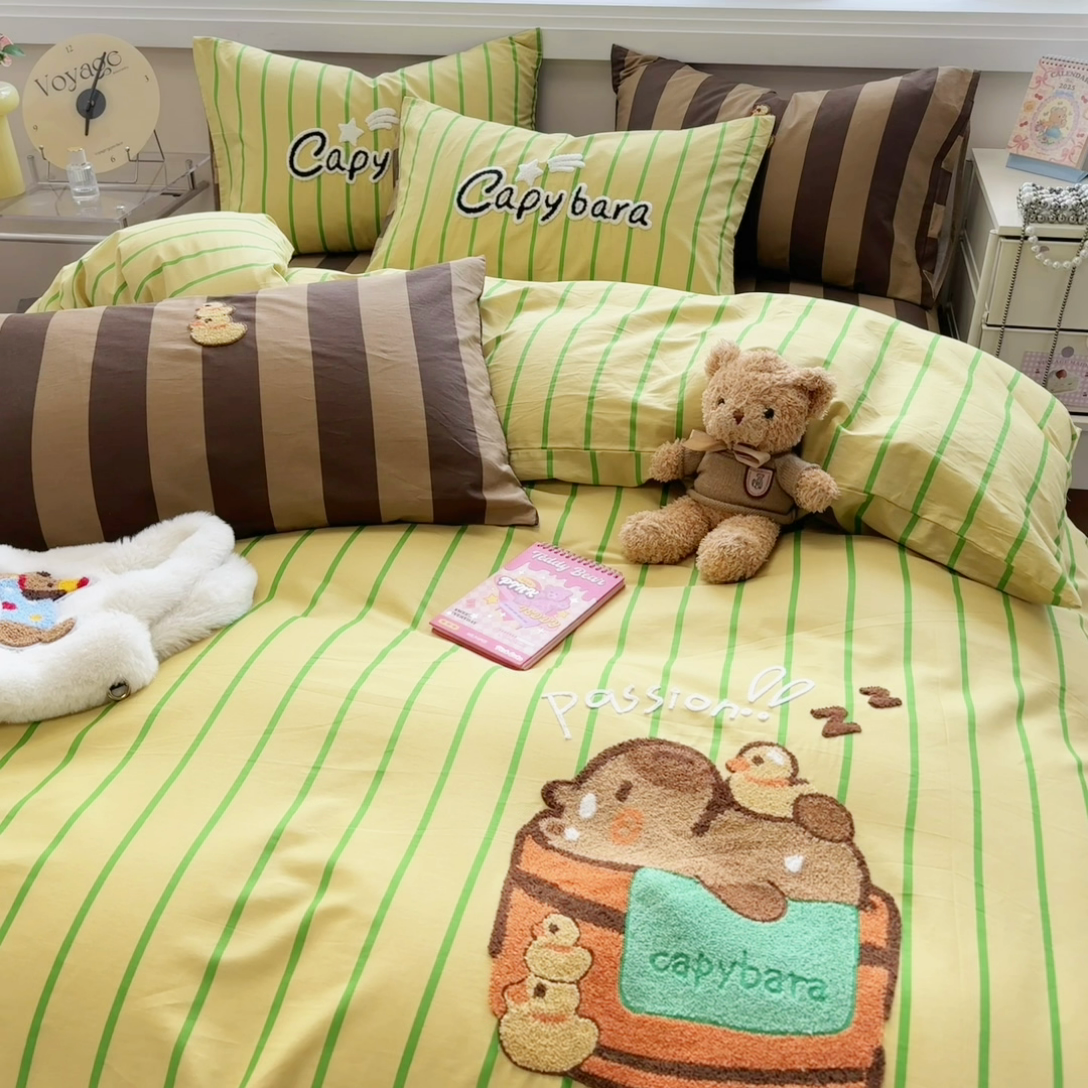 91家纺网 家纺一手货源 找家纺 呗旺鹿 2025新款happy巴拉毛巾绣纯棉四件套 happy巴拉