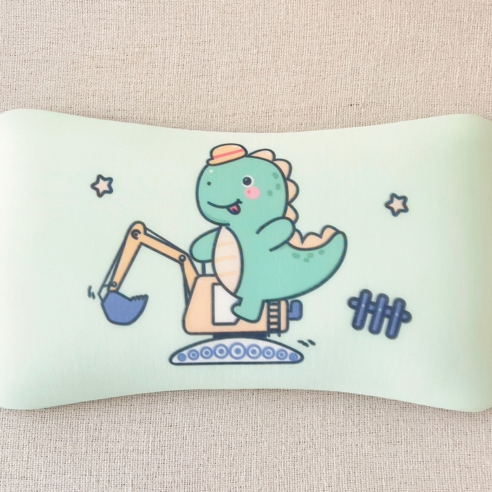 91家纺网 家纺一手货源 找家纺 2025新款卡通凉感丝亲肤枕 挖机恐龙50*30*4 