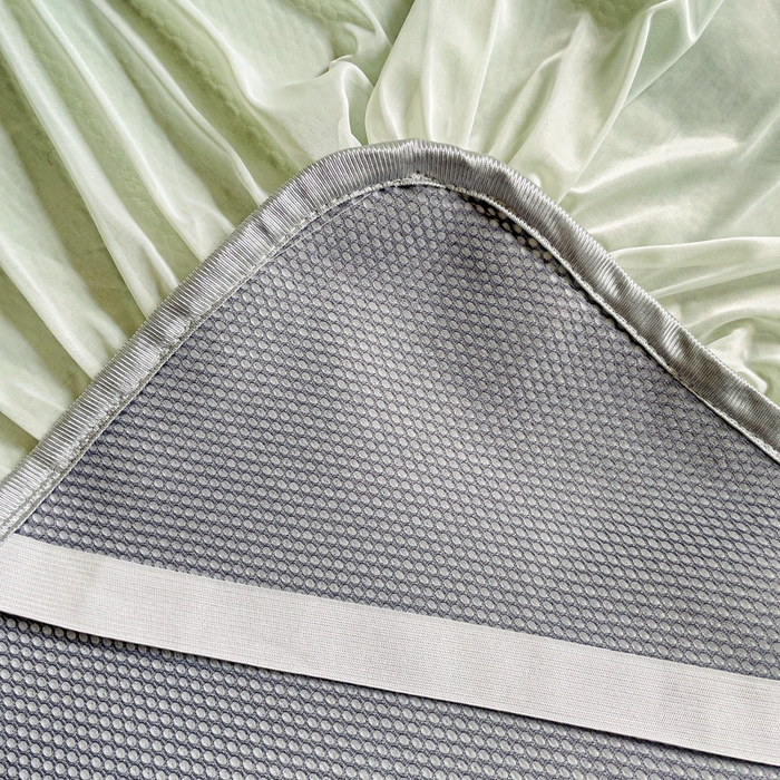 91家纺网 家纺一手货源 找家纺 富馨莱 2025春夏新款公主仙女风480克PE凉感凉豆豆床裙凉席三件套 蝴蝶结-绿床裙款