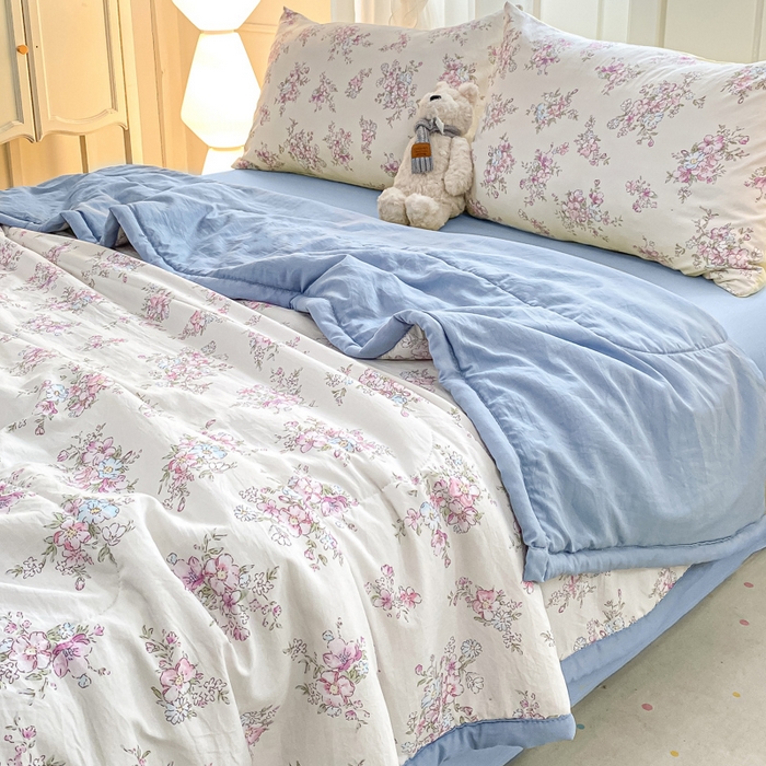 91家纺网 家纺一手货源 找家纺 2025梦初语新款水洗棉印花棉花被 风信子