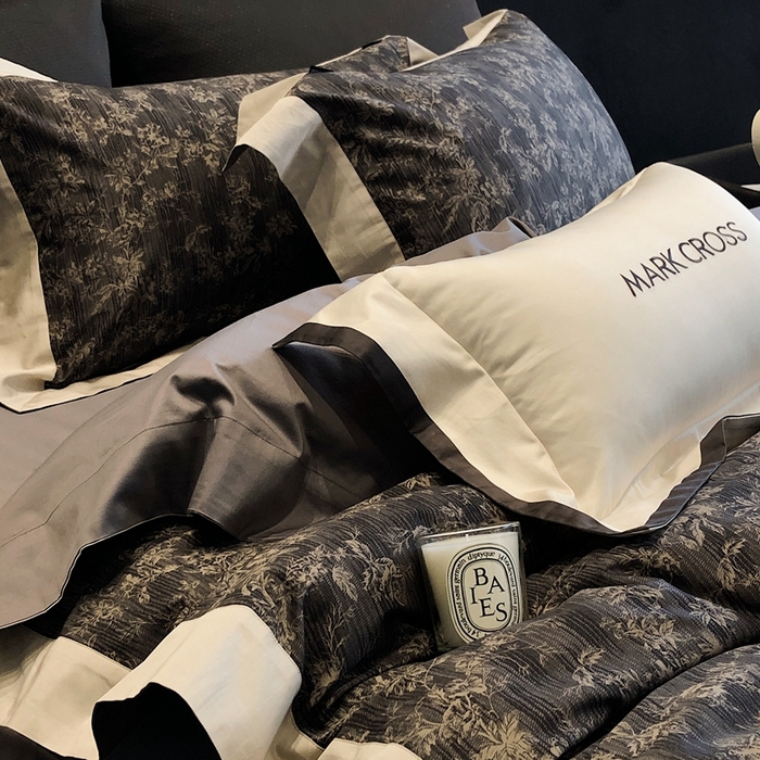 91家纺网 家纺一手货源 找家纺 佳汐蓝2025新款典雅诗意花卉全棉印花四件套券后不低于438/458元 柏林庄园-游牧灰