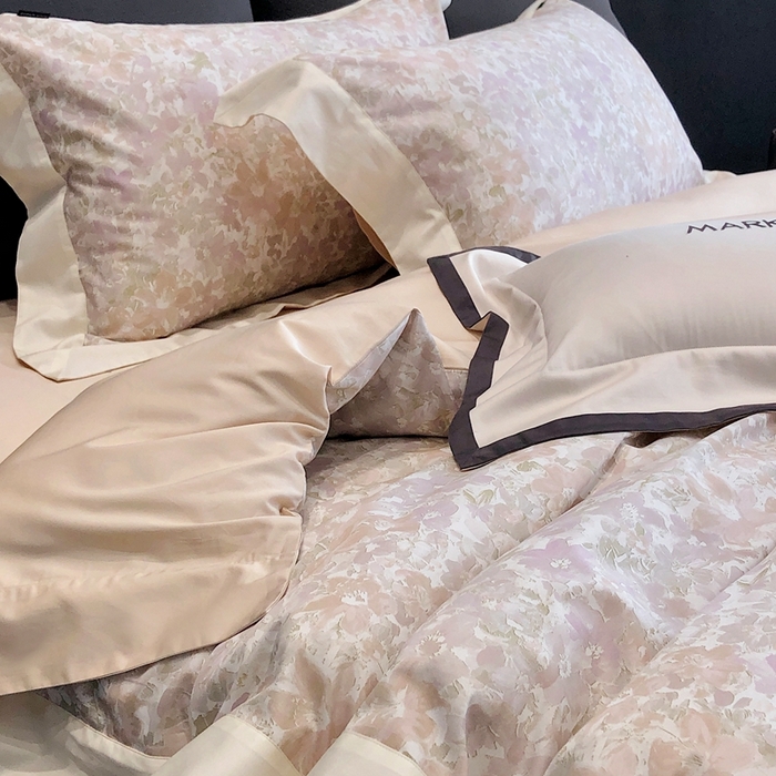 91家纺网 家纺一手货源 找家纺 佳汐蓝2025新款典雅诗意花卉全棉印花四件套券后不低于438/458元 馥雅铃兰-胭脂粉