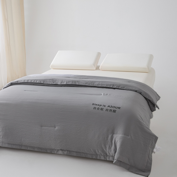 91家纺网 家纺一手货源 找家纺 闲鱼家纺 2025新款某朵同款深睡Pro夏被 自在眠  自然醒 浅灰