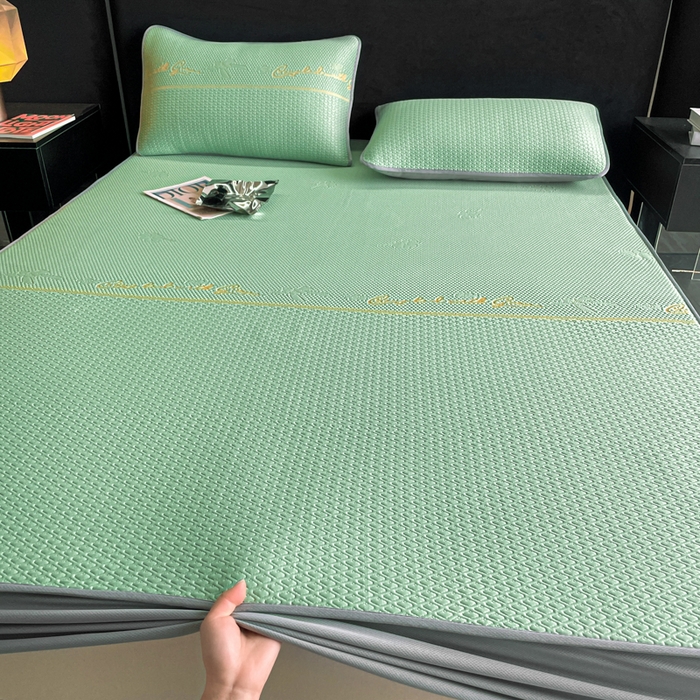 91家纺网 家纺一手货源 找家纺 2025新款提花冰豆豆凉席床笠床席三件套幸运草系列 幸运草-绿