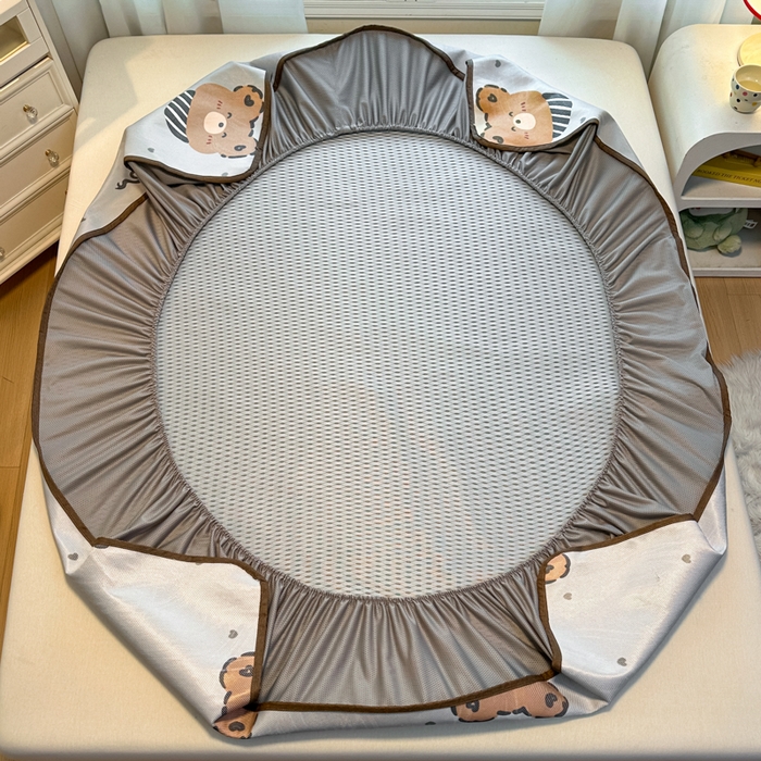 91家纺网 家纺一手货源 找家纺 迪乐妮 2025新款真冰藤印花床笠款凉席 爱心熊