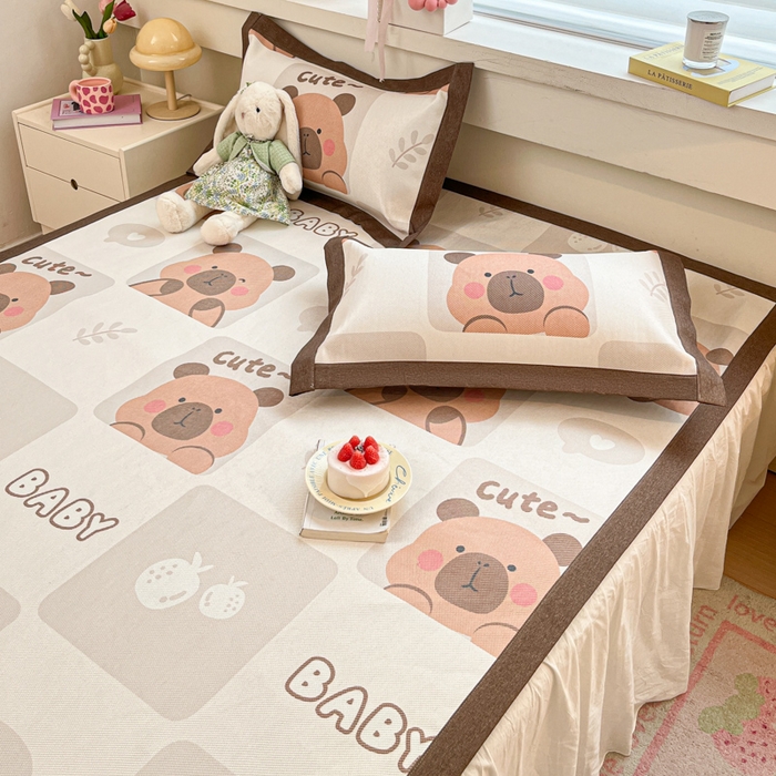 91家纺网 家纺一手货源 找家纺 迪乐妮 2025新款印花真冰藤冰凉席 卡皮巴拉