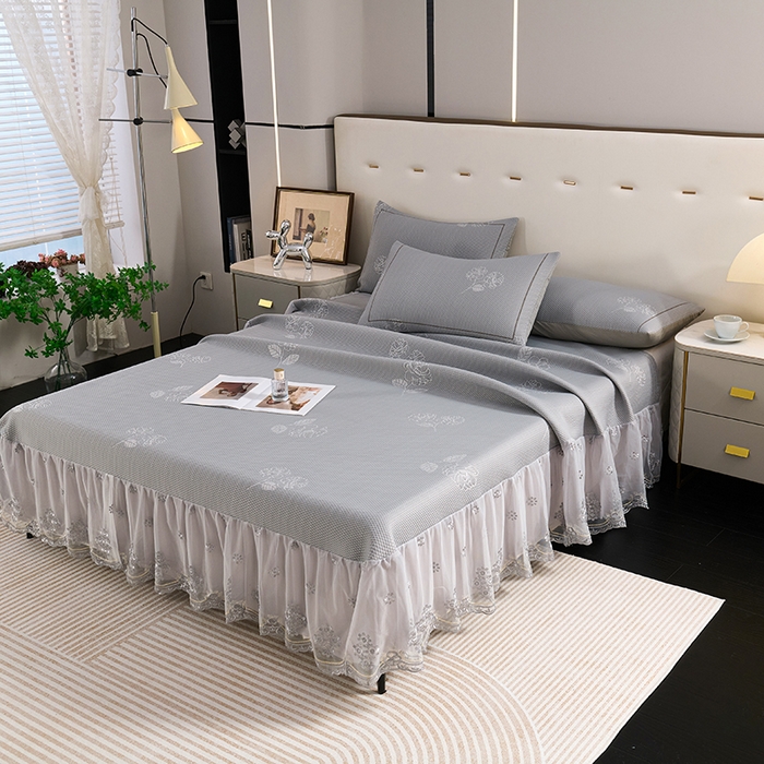 91家纺网 家纺一手货源 找家纺 席之家 2025新款3D冰感蕾丝床裙豆豆席 蕾丝-茶花之恋-灰