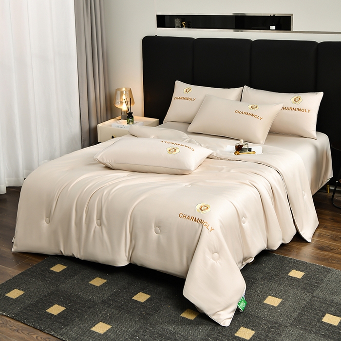 91家纺网 家纺一手货源 找家纺 优尚家纺 2025新款水洗天丝刺绣夏被夏被四件套 米咖色