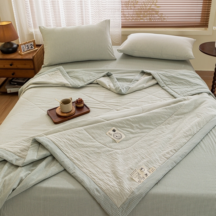 91家纺网 家纺一手货源 找家纺 鑫棉坊 2025新款全棉色织水洗棉A类棉花夏被可机洗空调被四件套床单枕套 浅绿谧意