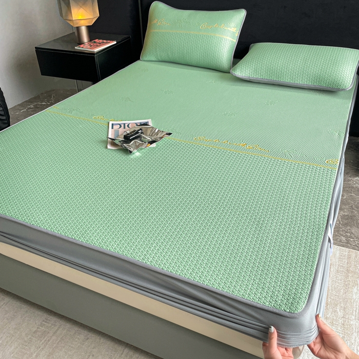 91家纺网 家纺一手货源 找家纺 2025新款提花冰豆豆凉席床笠床席三件套幸运草系列 幸运草-绿