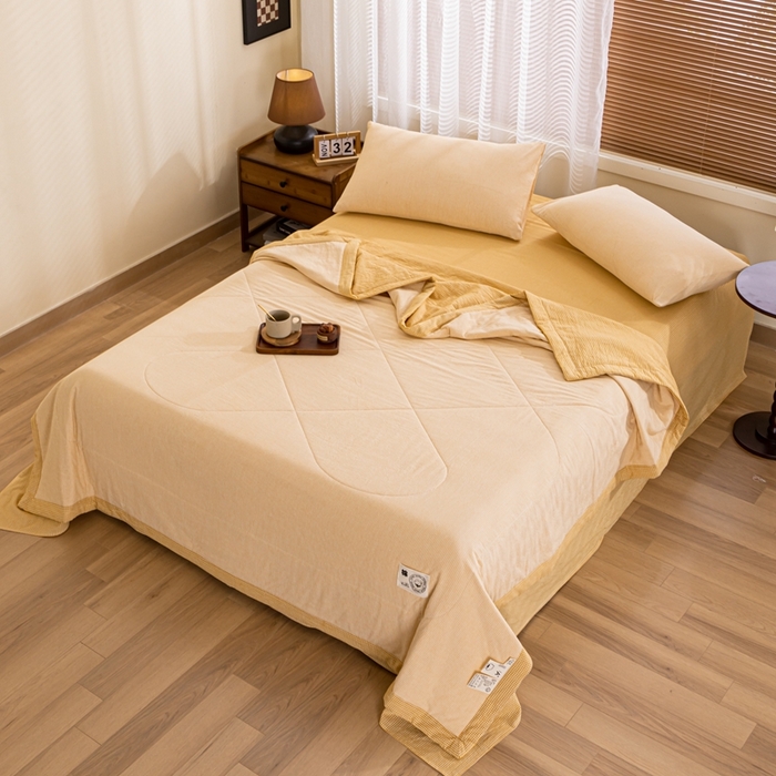 91家纺网 家纺一手货源 找家纺 鑫棉坊 2025新款全棉色织水洗棉A类棉花夏被可机洗空调被四件套床单枕套 浅杏谧境