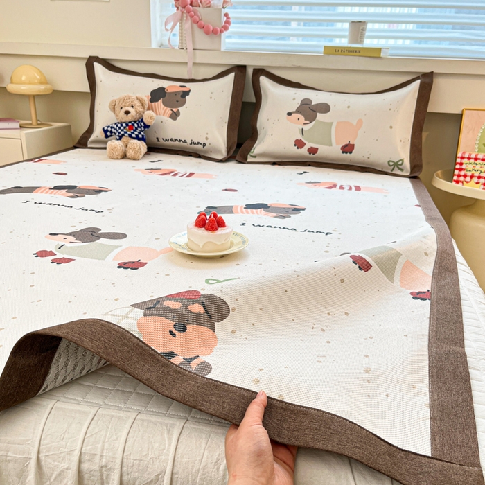 91家纺网 家纺一手货源 找家纺 迪乐妮 2025新款印花真冰藤冰凉席 腊肠狗