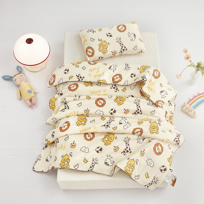 91家纺网 家纺一手货源 找家纺 丝涟家居 2025新款A类双面针织棉卡通小清新滚绳工艺夏被动物世界