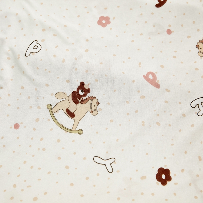 91家纺网 家纺一手货源 找家纺 丝涟家居 2025新款婴儿裸睡级凉感针织毯幼儿园夏被儿童夏被毯子 木马熊