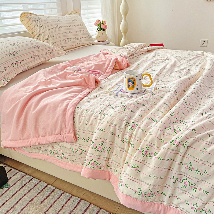 91家纺网 家纺一手货源 找家纺 富艺隆 2025新款水洗棉双层纱夏被 心跳回声