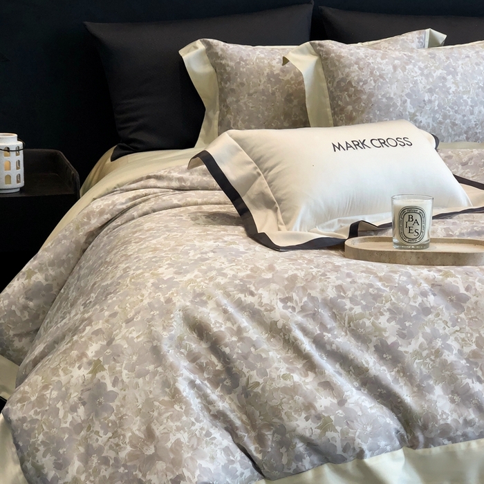 91家纺网 家纺一手货源 找家纺 佳汐蓝2025新款典雅诗意花卉全棉印花四件套券后不低于438/458元 馥雅铃兰-月灰蓝