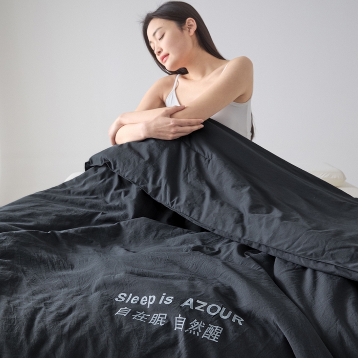 91家纺网 家纺一手货源 找家纺 闲鱼家纺 2025新款某朵同款深睡Pro夏被 自在眠  自然醒 深灰