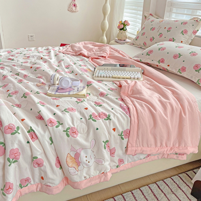 91家纺网 家纺一手货源 找家纺 富艺隆 2025新款水洗棉双层纱夏被 曼塔玫瑰