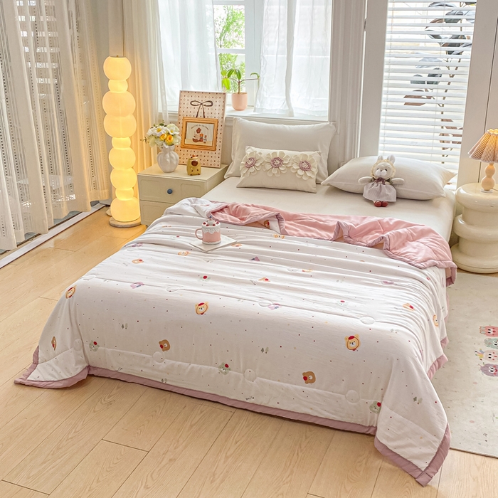 91家纺网 家纺一手货源 找家纺 好睡棉 2025新款柔软裸睡级水洗棉夏被新疆棉花被夏凉被空调被被子 温暖小熊