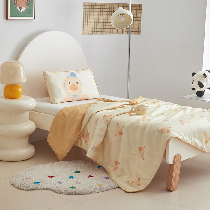 91家纺网 家纺一手货源 找家纺 荷马之梦 2025新款A类60s原创手绘卡通大豆纤维儿童夏被 毛绒鸭