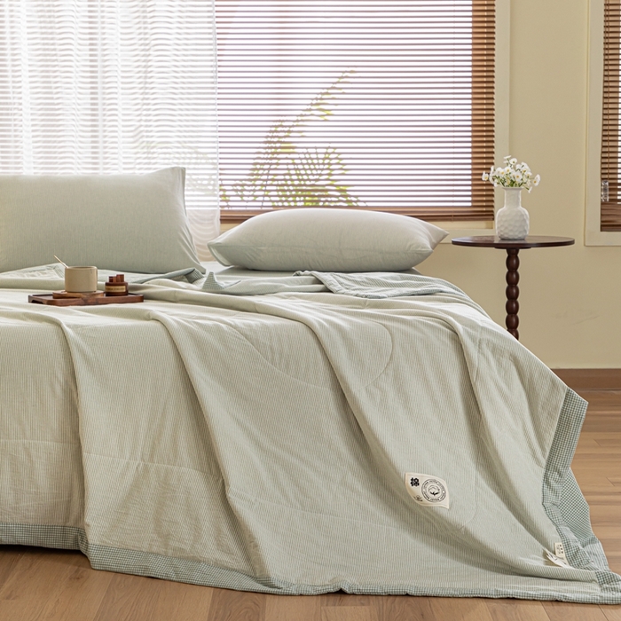 91家纺网 家纺一手货源 找家纺 鑫棉坊 2025新款全棉色织水洗棉A类棉花夏被可机洗空调被四件套床单枕套 浅绿谧意