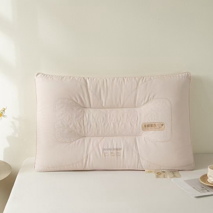 91家纺网 家纺一手货源 找家纺 （总）云熙枕业 2025爆款推荐羊绒蛋白羽丝护颈枕48×74