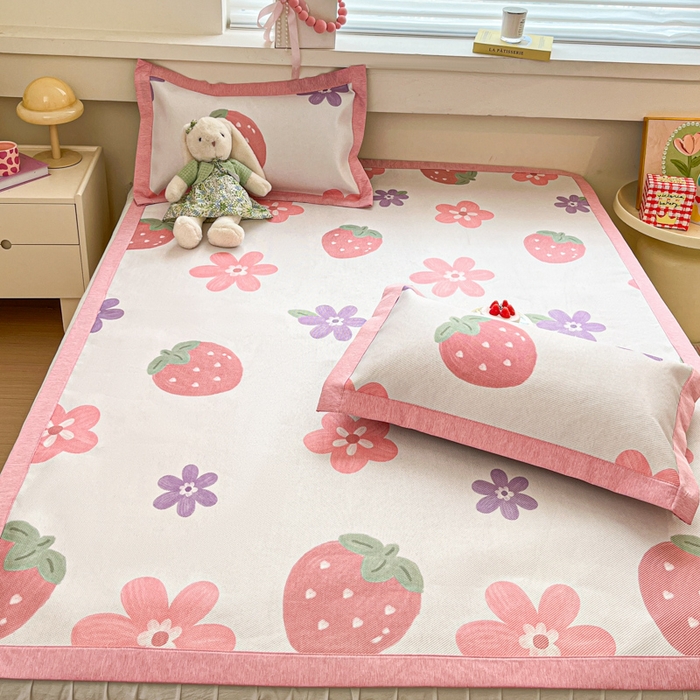 91家纺网 家纺一手货源 找家纺 迪乐妮 2025新款印花真冰藤冰凉席 甜心草莓