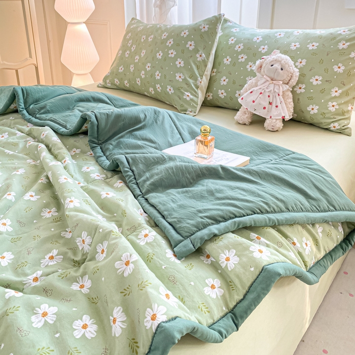 91家纺网 家纺一手货源 找家纺 2025梦初语新款水洗棉印花棉花被 春日田园