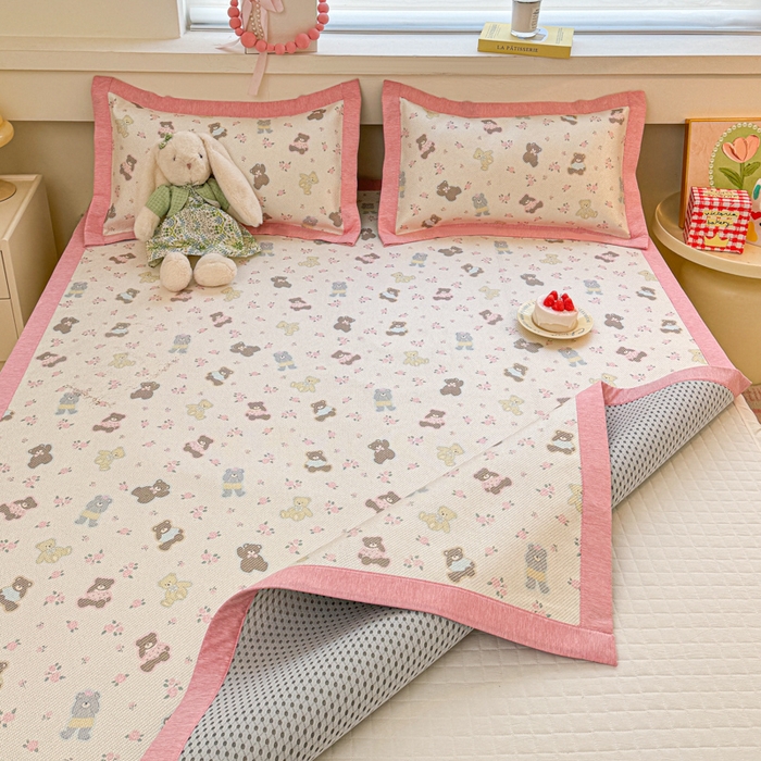 91家纺网 家纺一手货源 找家纺 迪乐妮 2025新款印花真冰藤冰凉席 小熊乐园