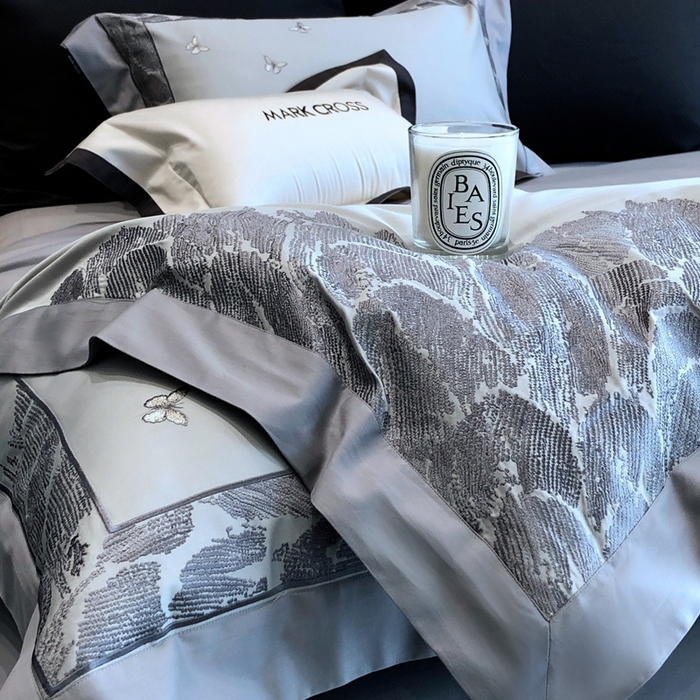 91家纺网 家纺一手货源 找家纺 佳汐蓝2025新款清雅自然刺绣黄金棉系列四件套价格表券后不低于498/518元 春野浮绿-雾隐灰