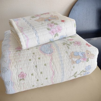 91家纺网 家纺一手货源 找家纺 （总）舒居家纺 2025新款双面全棉酵素砂洗床盖（ 风格二）