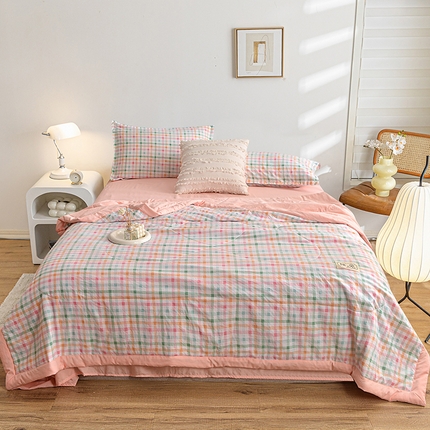 91家纺网 家纺一手货源 找家纺 （总）小鱼儿家纺 2025新款A类母婴级高克重色织水洗棉100%新疆棉花被夏被空调被夏凉被纯手工包边被子被芯可机洗