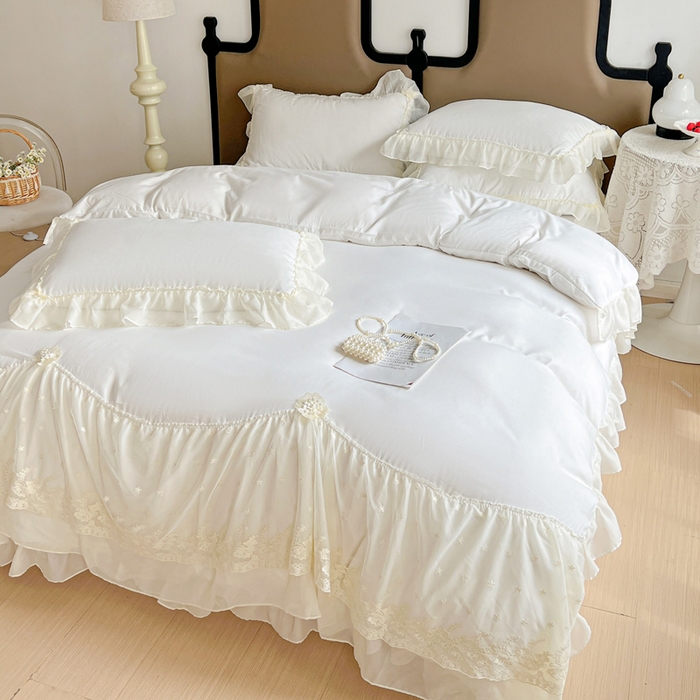 91家纺网 家纺一手货源 找家纺 艺玲家纺 2025新款糯小棉爱丽莎雪纺花边四件套 爱丽莎-白