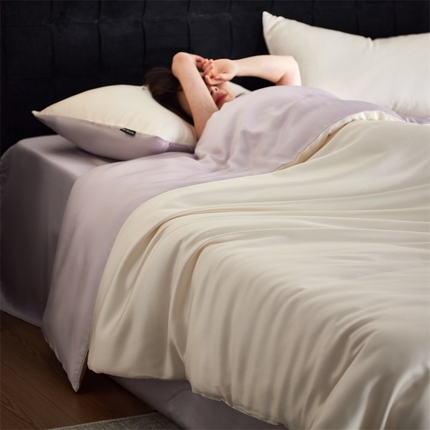 凯磊家纺 2025新款.兰精天丝纯色四件套 白纱紫影