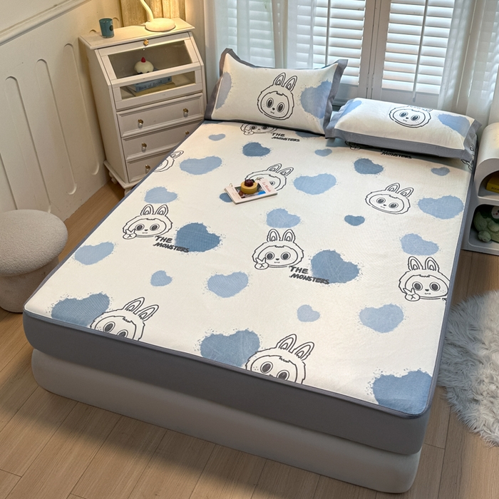 91家纺网 家纺一手货源 找家纺 迪乐妮 2025新款真冰藤印花床笠款凉席 小怪兽