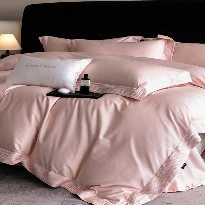 91家纺网 家纺一手货源 找家纺 馨蕊家居 2025春夏新品100s高奢典藏简约全棉系列 棉凯伦-蔷薇粉