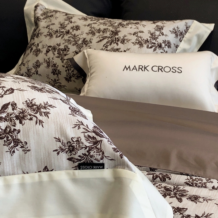 91家纺网 家纺一手货源 找家纺 佳汐蓝2025新款典雅诗意花卉全棉印花四件套券后不低于438/458元 柏林庄园-奢红棕