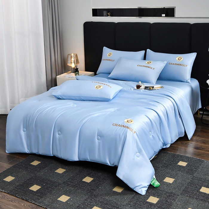 91家纺网 家纺一手货源 找家纺 优尚家纺 2025新款水洗天丝刺绣夏被夏被四件套 沧海兰