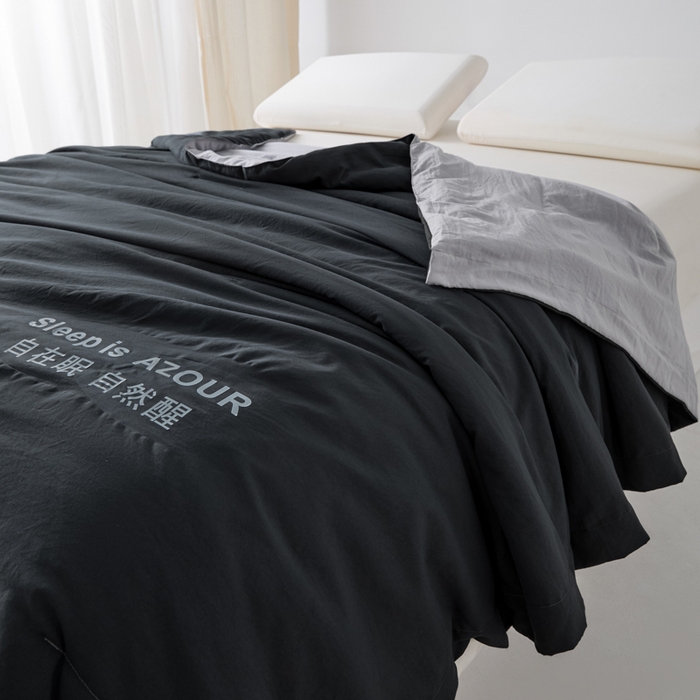 91家纺网 家纺一手货源 找家纺 闲鱼家纺 2025新款某朵同款深睡Pro夏被 自在眠  自然醒 深灰+浅灰