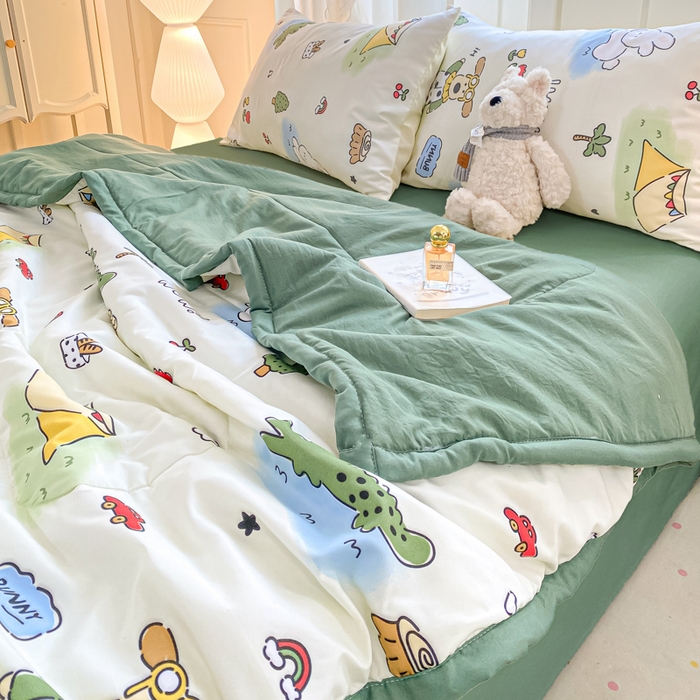 91家纺网 家纺一手货源 找家纺 2025梦初语新款水洗棉印花棉花被 萌宠乐园