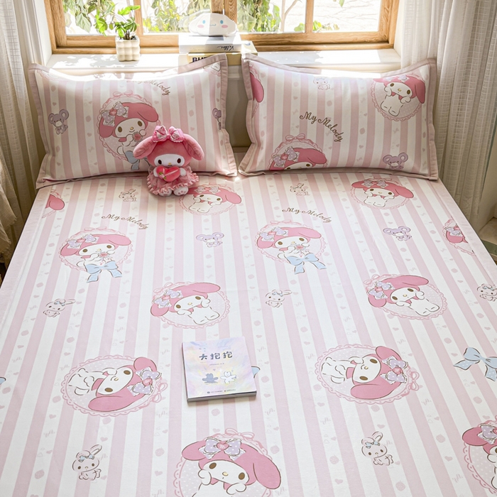 91家纺网 家纺一手货源 找家纺 博雅 2025新款三丽欧A类小版数码印花1200D冰丝凉席凉席席子 甜甜美乐蒂