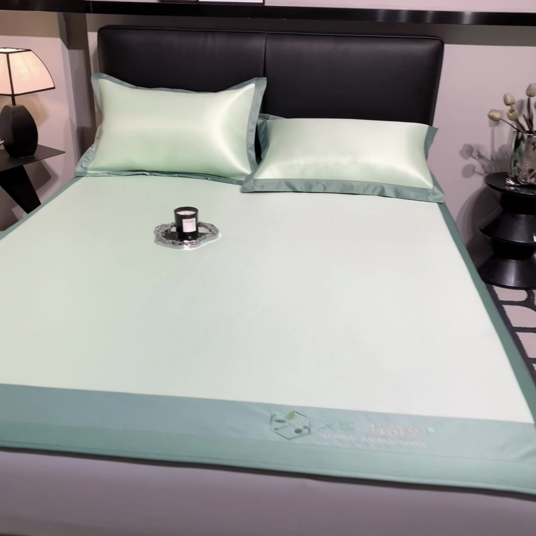 91家纺网 家纺一手货源 找家纺 全季家居 2025新款5A加厚加密艾草碳光席冰丝席 床笠-水绿