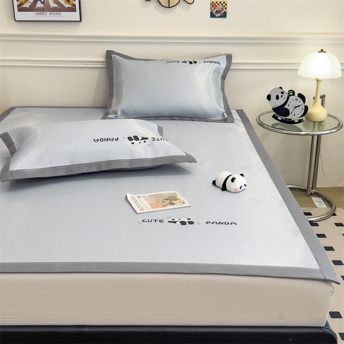 91家纺网 家纺一手货源 找家纺 星座家纺 2025新款600D熊猫烫画冰丝凉席三件套 清凉深灰