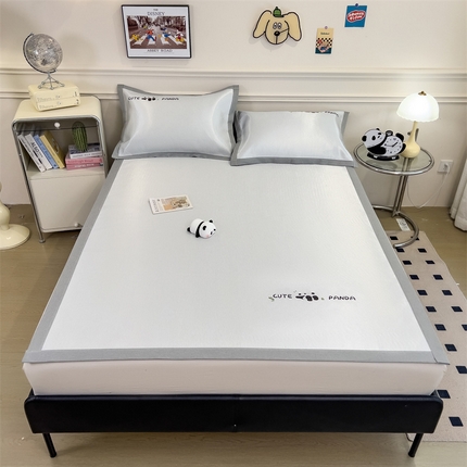 91家纺网 家纺一手货源 找家纺 （总）星座家纺 2025新款600D熊猫烫画冰丝凉席三件套