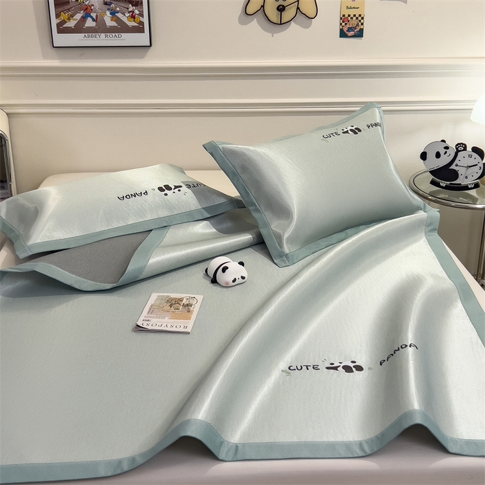 91家纺网 家纺一手货源 找家纺 星座家纺 2025新款600D熊猫烫画冰丝凉席三件套 清凉绿