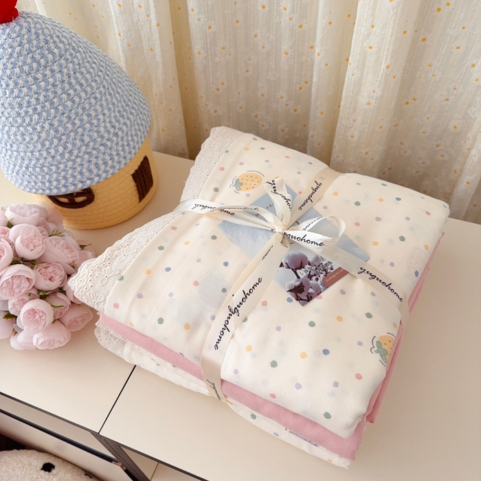 91家纺网 家纺一手货源 找家纺 于果 2025新款全棉双层纱花边款 草莓点点