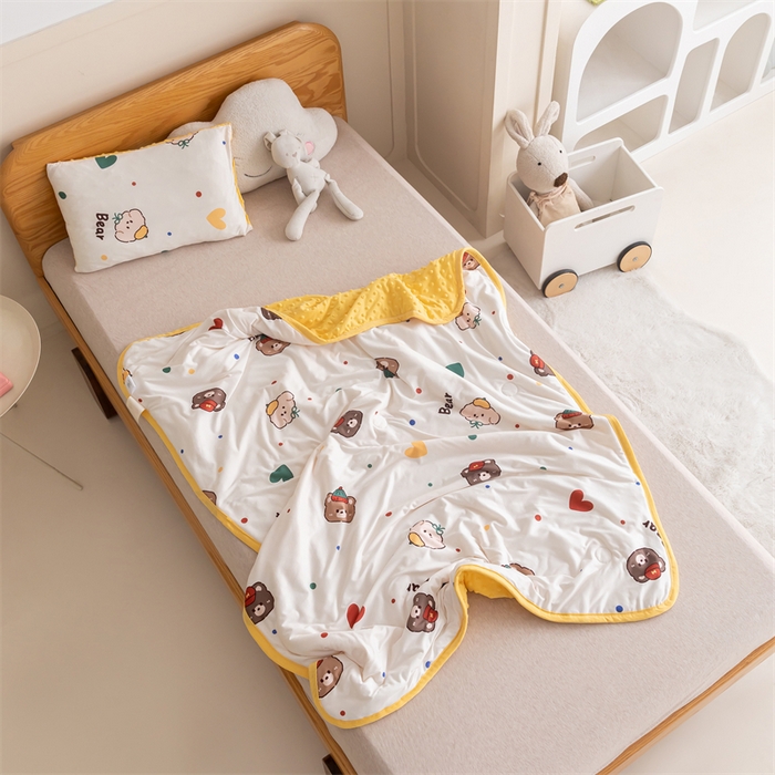 91家纺网 家纺一手货源 找家纺 （总）艾佳宝贝 2025新款A类豆豆针织儿童多功能盖毯安抚夏被-实拍