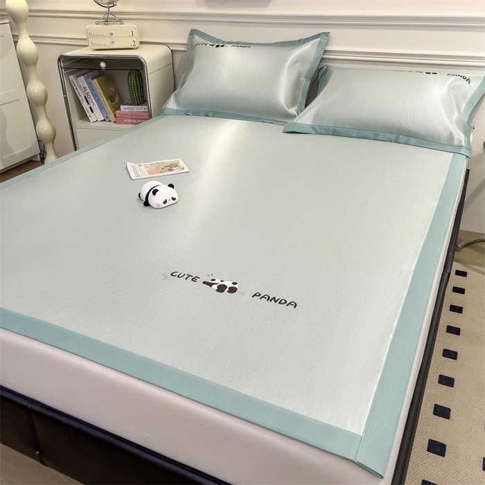 91家纺网 家纺一手货源 找家纺 星座家纺 2025新款600D熊猫烫画冰丝凉席三件套 清凉绿